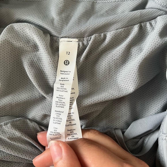 Lululemon Fast and Free Reflective High-Rise Classic-Fit Short 3" Size 12 - Picture 2 of 2